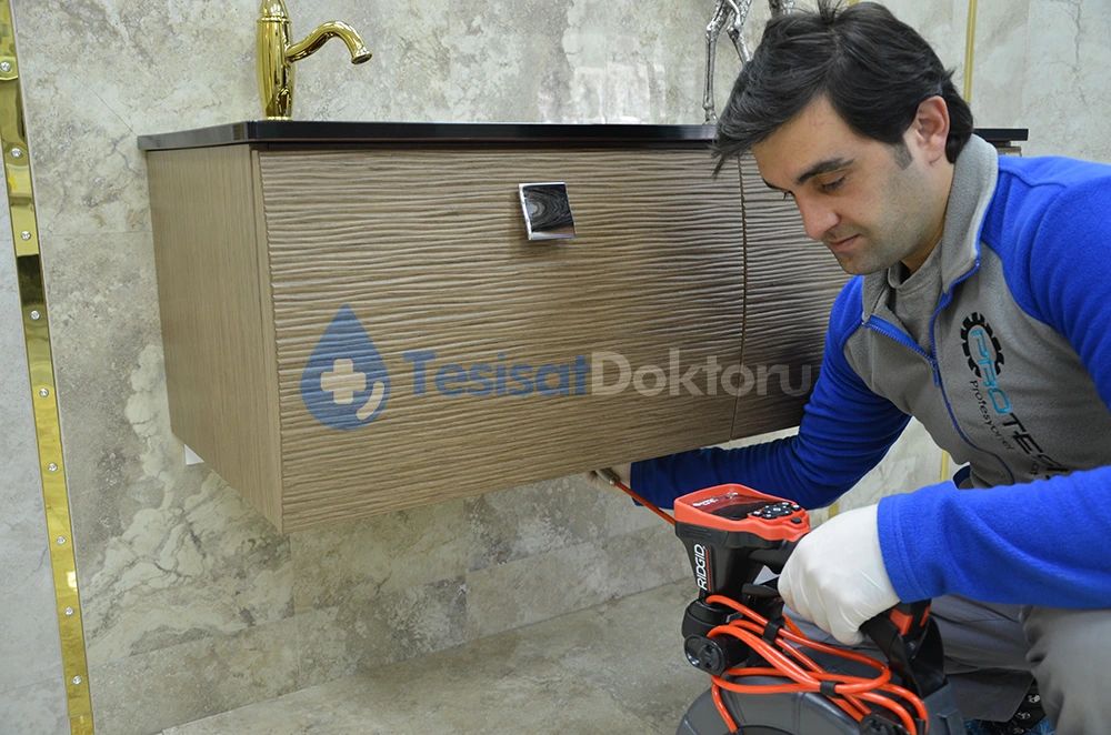 Asit tıkalı boruyu açar mı?