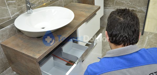 Tıkalı Balkon Gideri Nasıl Açılır?