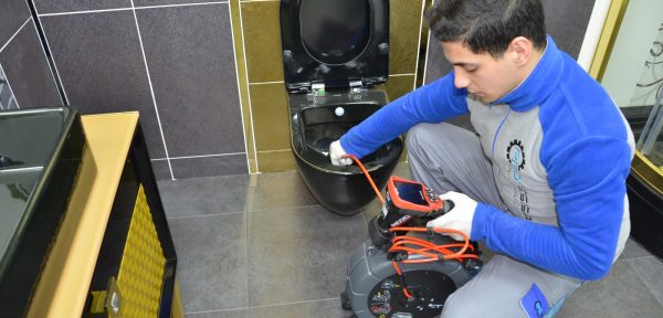 Robotla Pis Su Gider Tıkanıklığı Açma